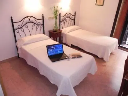 Hostal Ivor-1