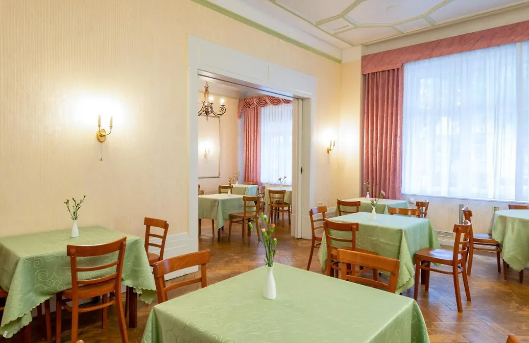 W22 Hotel Am Kurfuerstendamm-1