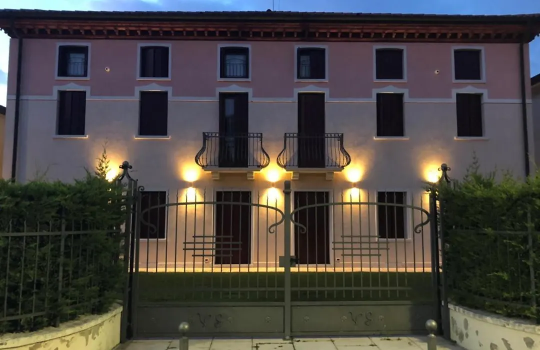 Villa Giotto Luxury Suite&Apartments-1