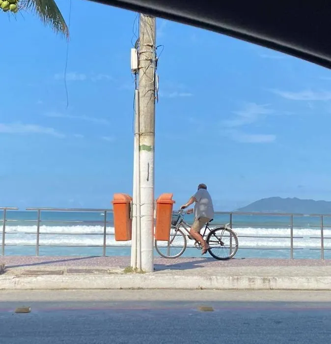 Praia do Forte - Cabo Frio Edificio Guanabara-1
