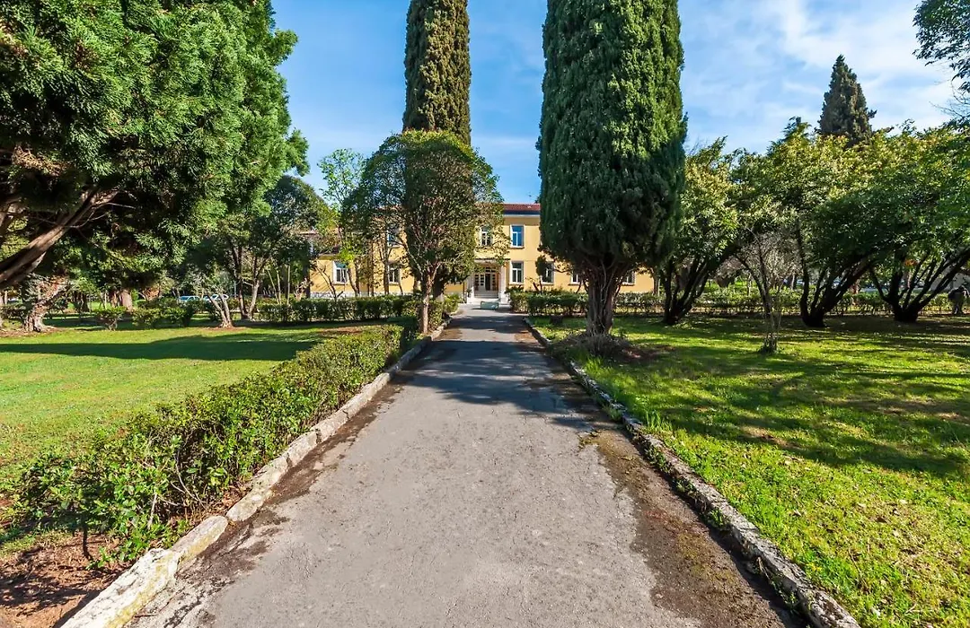 Villa Aurum Health & Climatotherapy Center-1