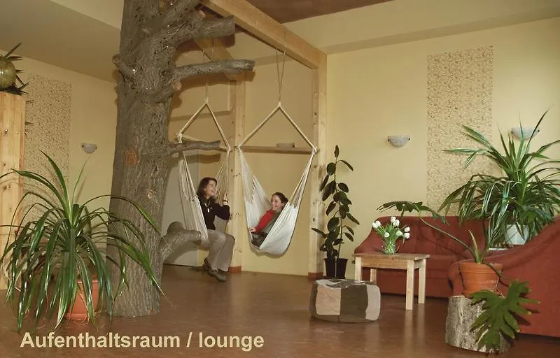 Hostel Kangaroo-Stop-1