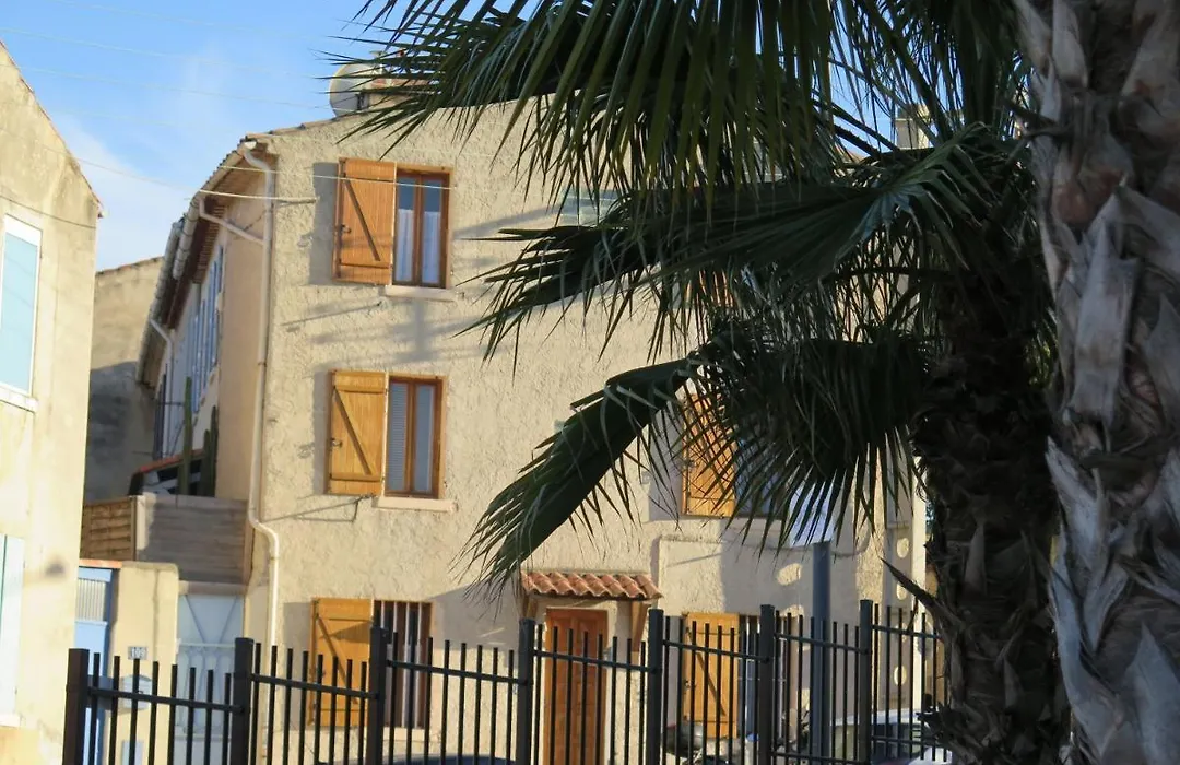 The Crew House La Ciotat-1