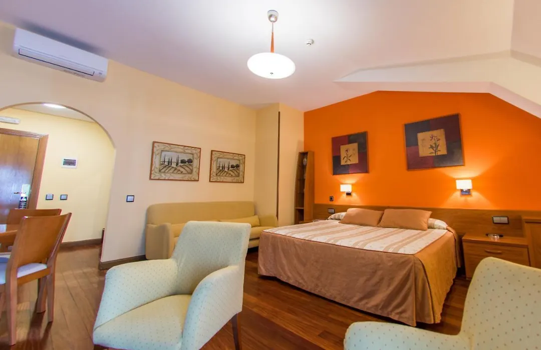 Hotel Los 5 Pinos-1