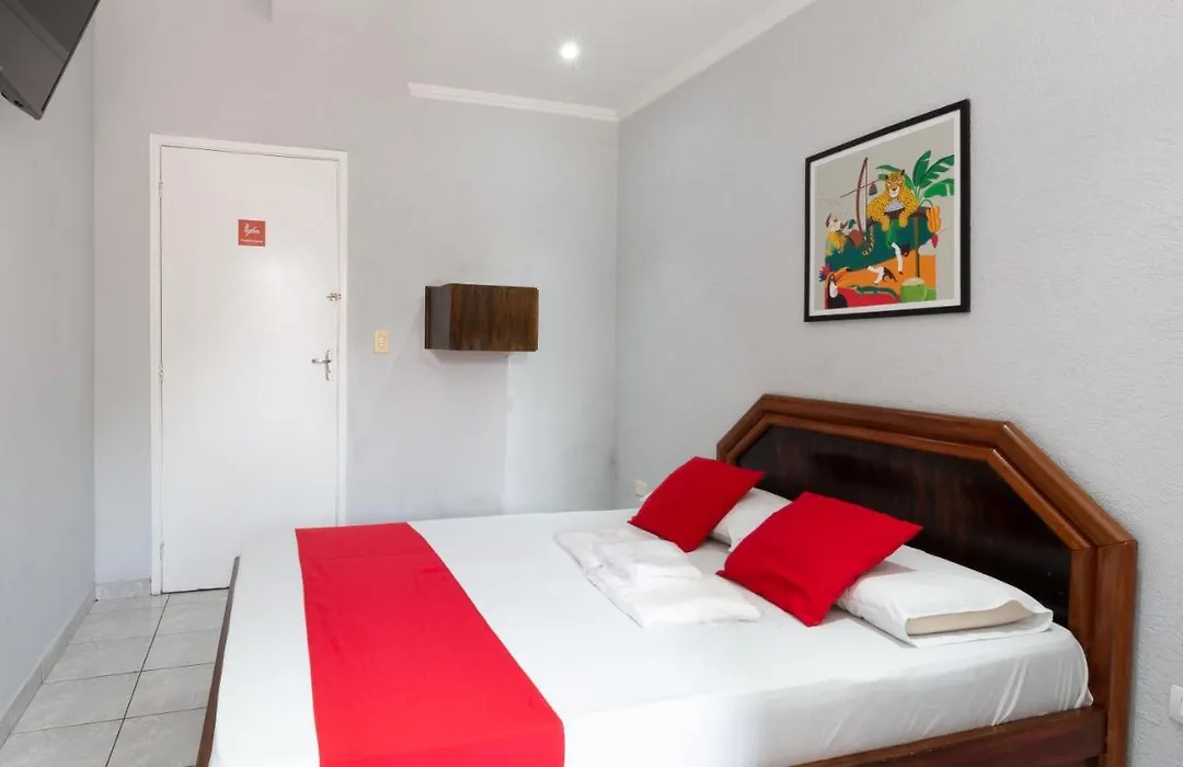 Hotel Anália Franco-1