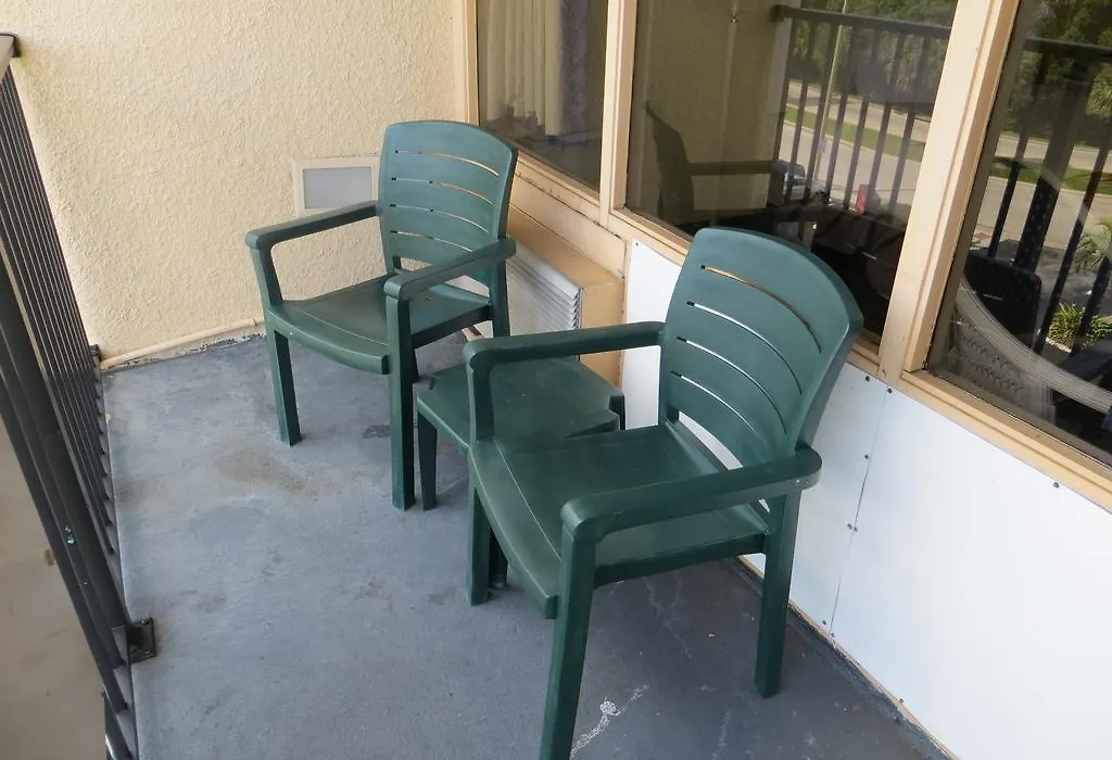 Ramada Downtown Orlando-1