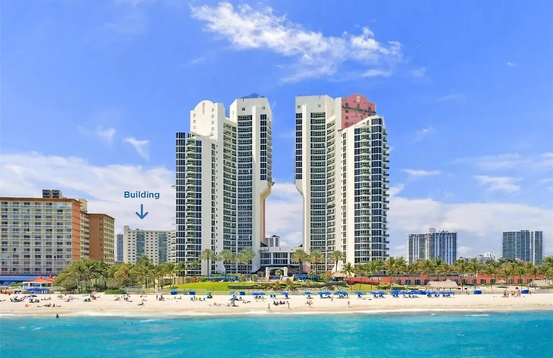 Beach Apartment At Condo-Hotel-1