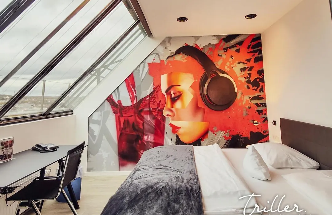 Hotel Am Triller - Hotel & Serviced Apartments - Pool & Relax Lounge-1