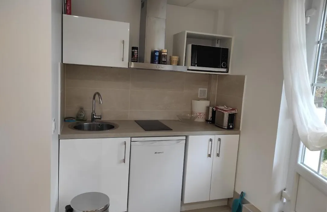 Chambre chez l'habitant-1