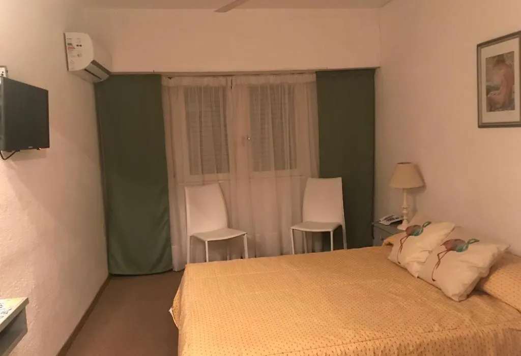 Hotel Americana-1