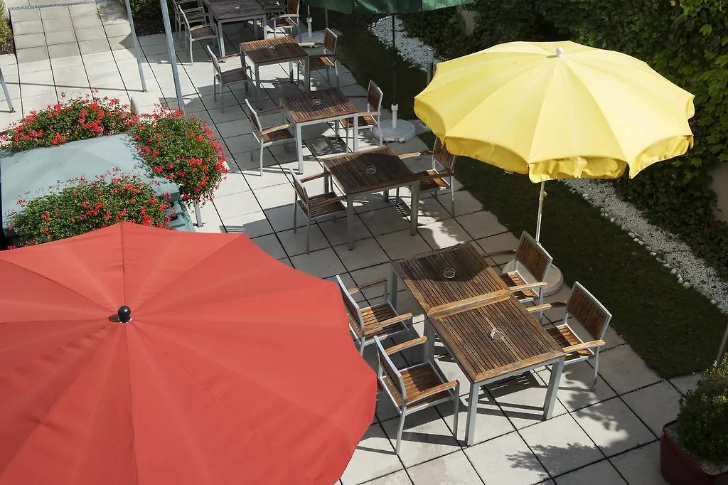 Park Inn By Radisson Uno City Vienna-1