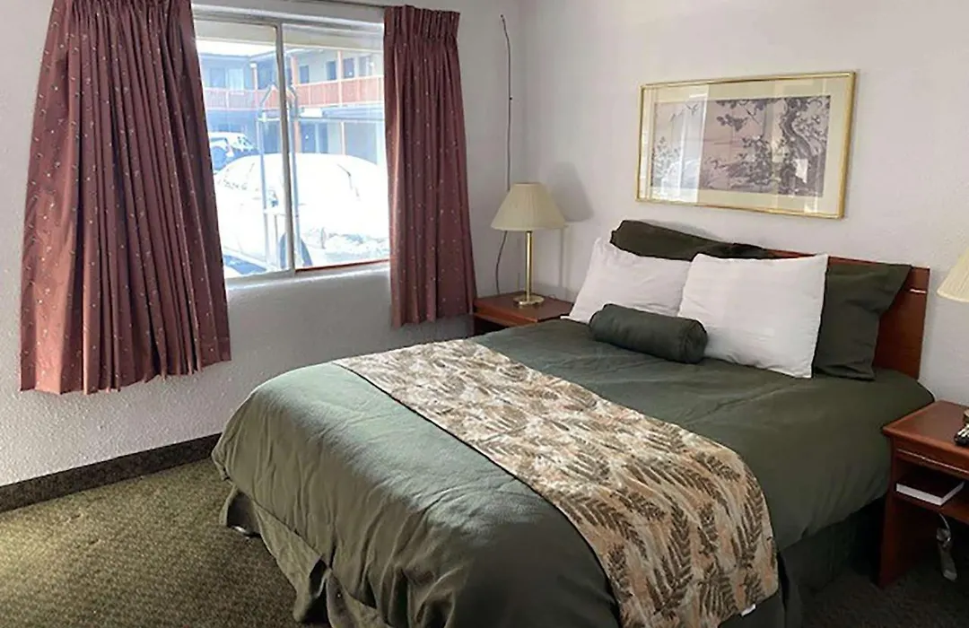 Travelodge By Wyndham The Dalles-1