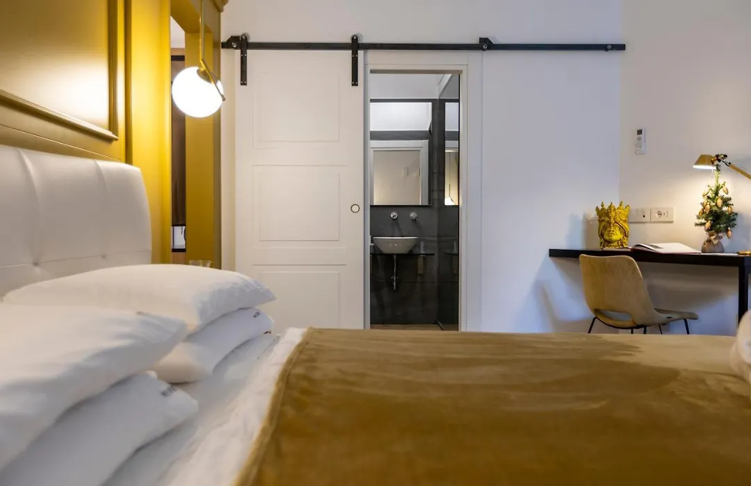 Vespri Luxury Rooms & Suites-1