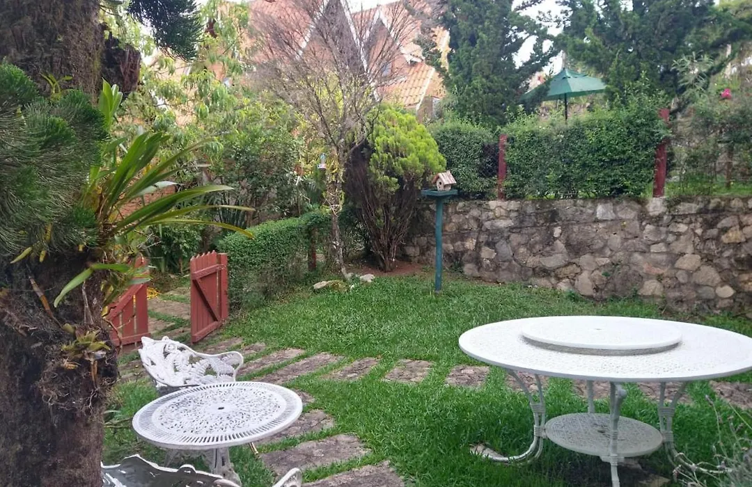 Villa Chalé dos Alpes-1