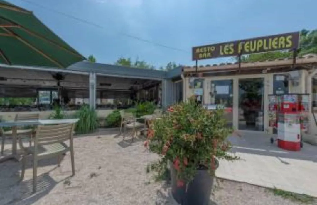 Camping LES PEUPLIERS-1