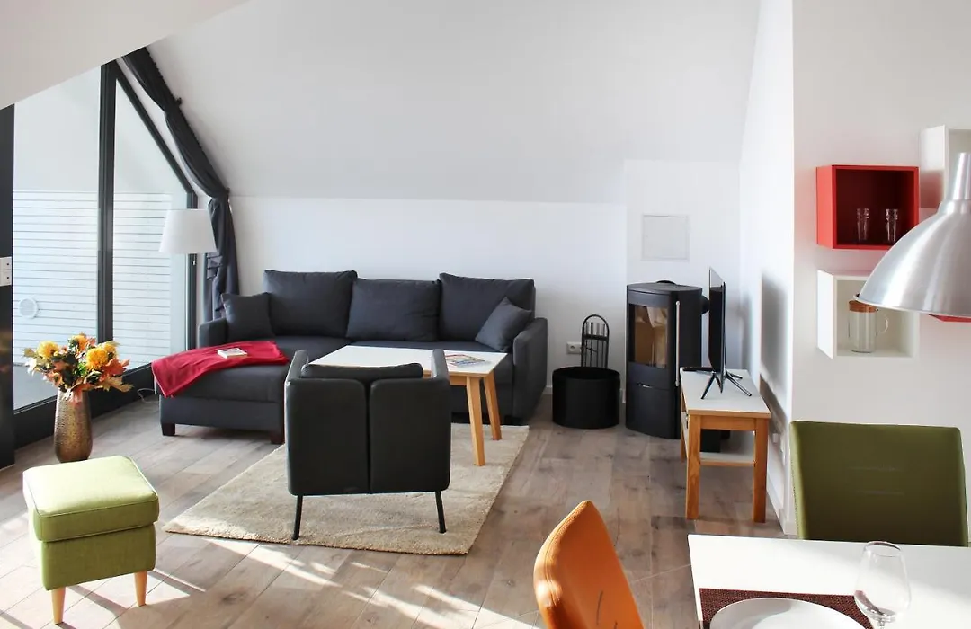 Weisses Haus Plau-1