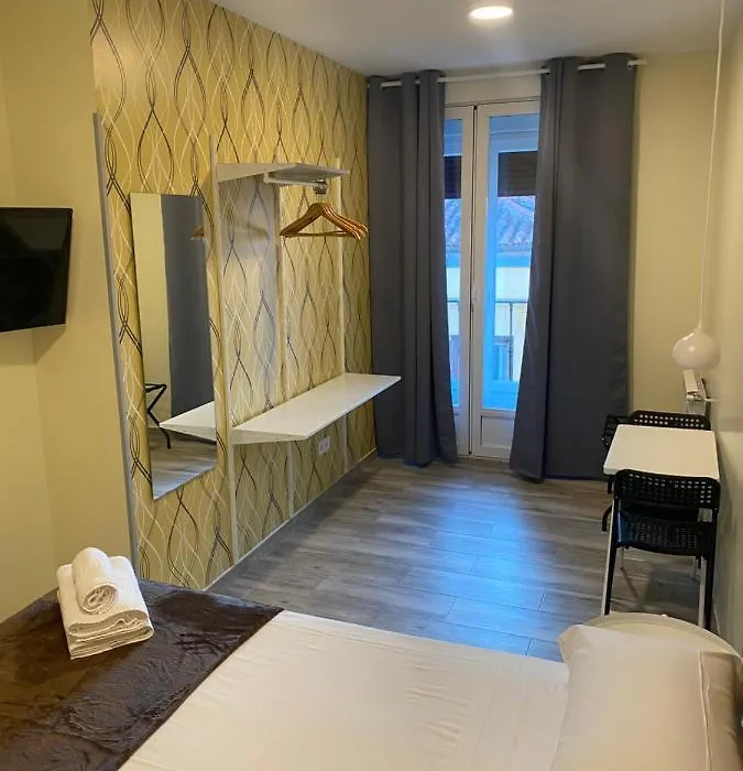 Hostal Alaska-1