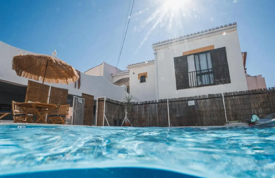 Bura Surfhouse-1