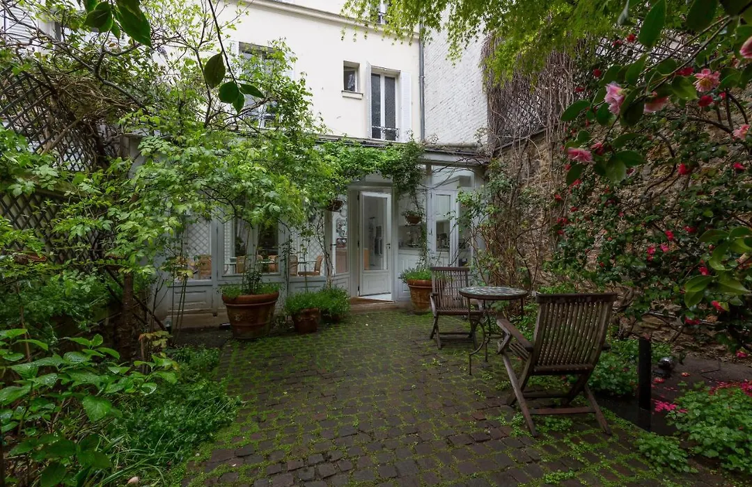 Veeve - Charming Townhouse Near Parc Montsouris-1