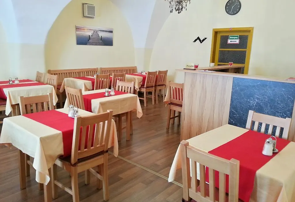Pension Weisses Lamm-1