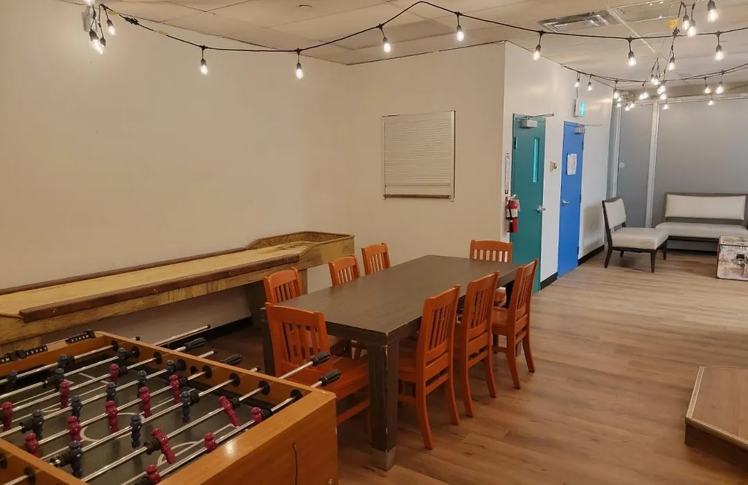Wicked Hostels - Calgary-1