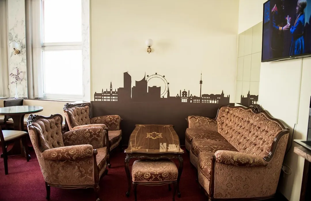 Vienna Boutique - Premium Hostel-1