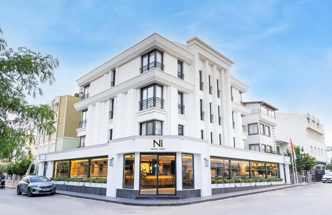 Ni Hotel Lara-1