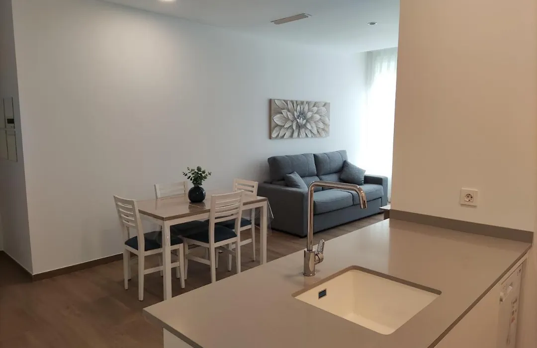 Iberflat Apartamentos Trinidad-1