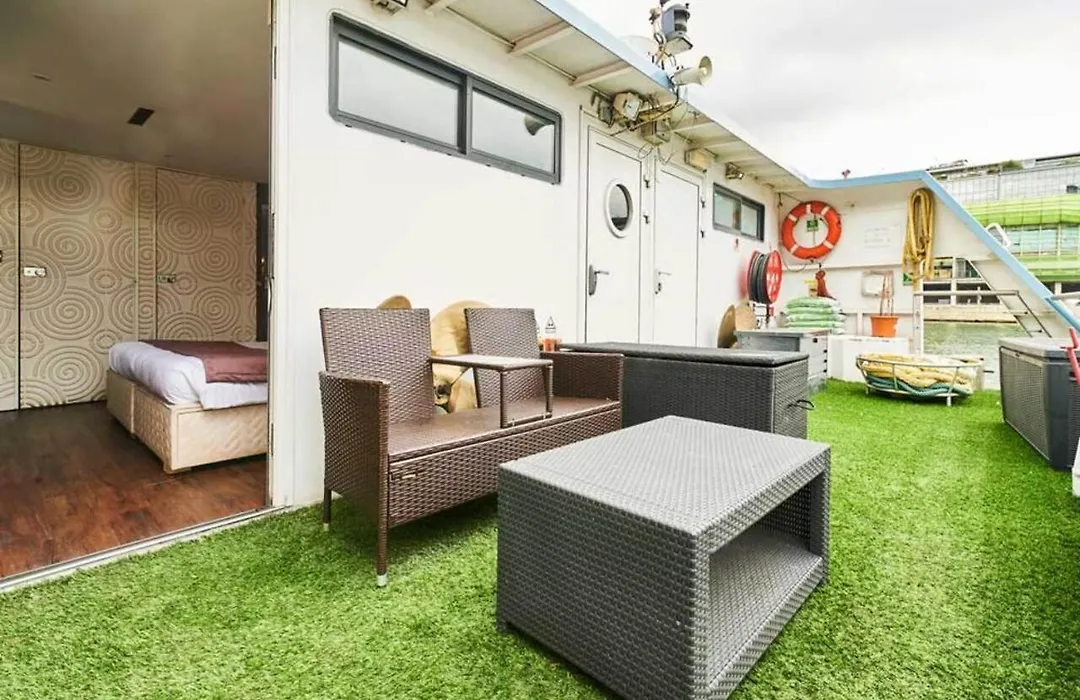 Vip Paris Yacht Hotel & Spa-1