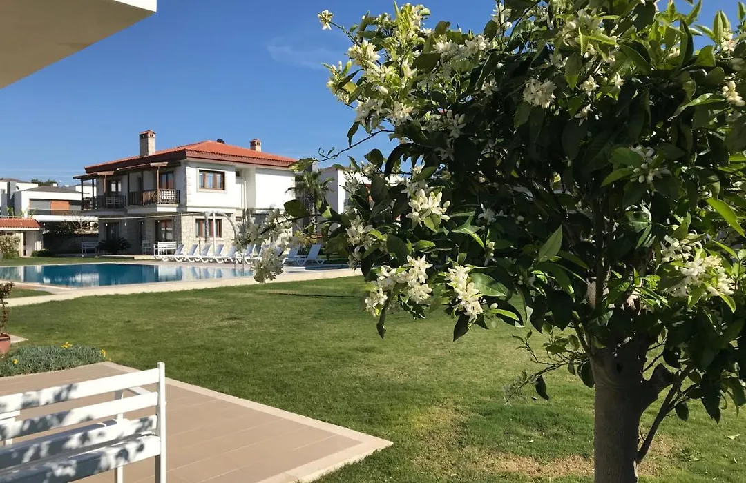 Mara Bahce Alacati-1