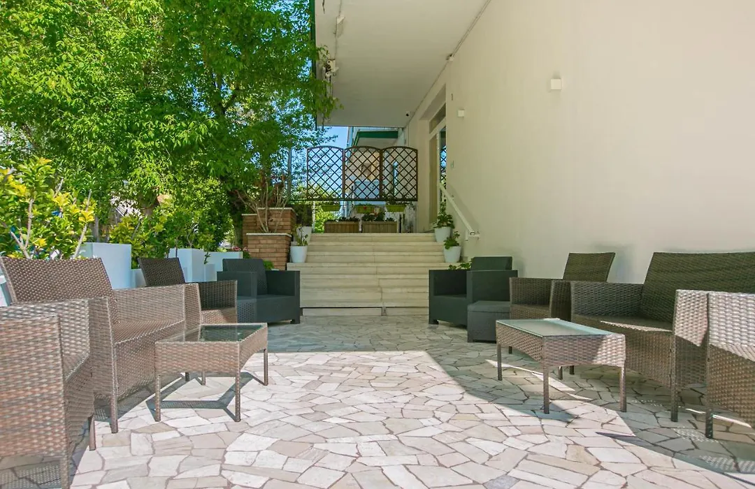 Hotel Mara-1