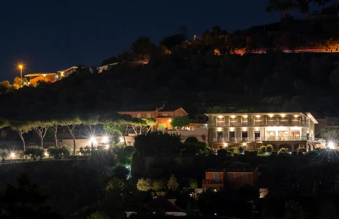 Villa Lea-1