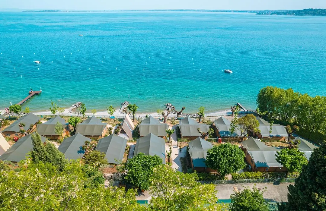 Village & Glamping Riva Blu-1