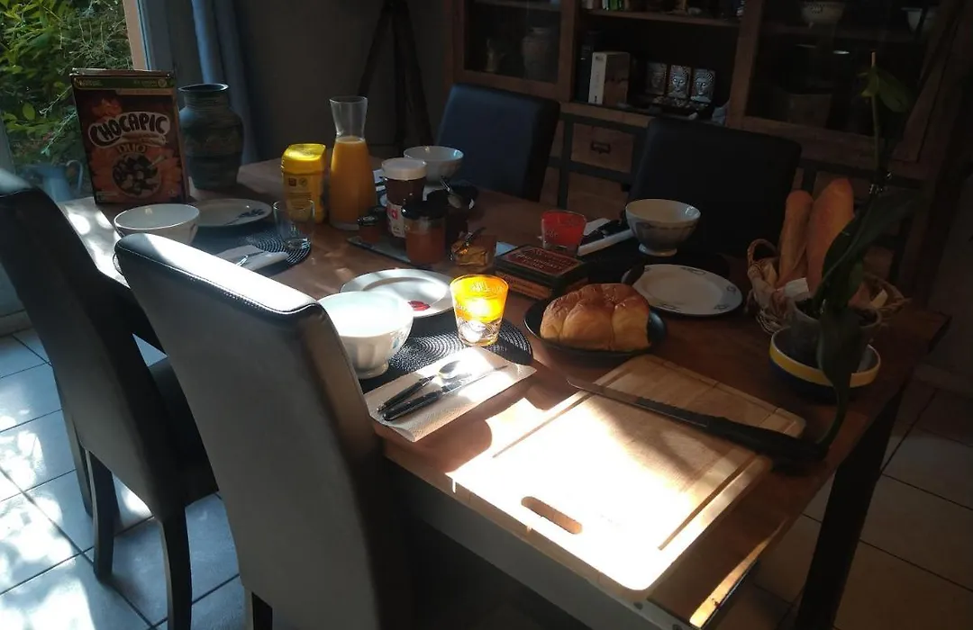 Chambre avec petit déjeuner-1