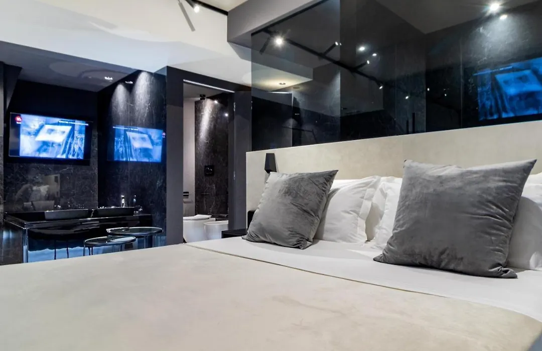 4 Suites " Unconventional Living Rooms "-1