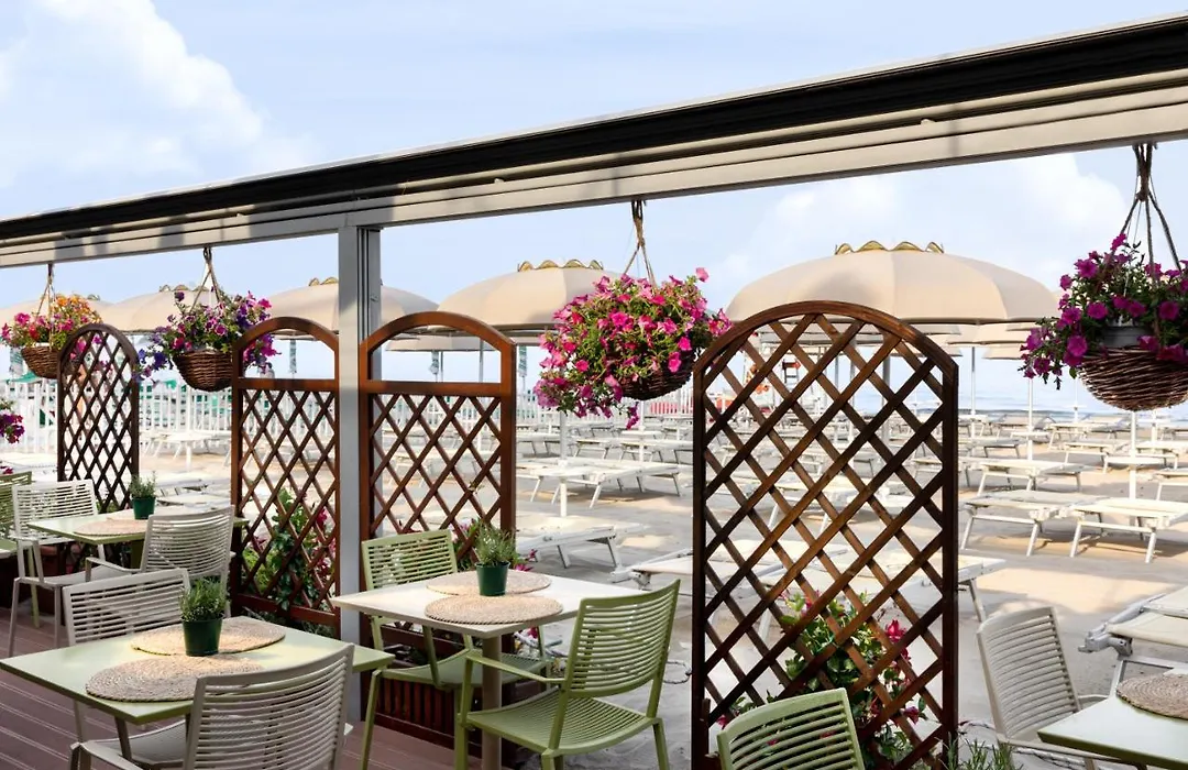 Grand Hotel Spiaggia-1