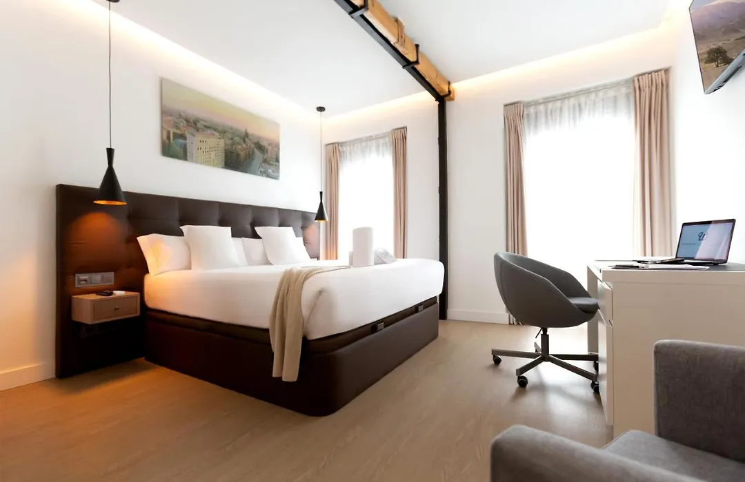 Woohoo Rooms Boutique Sol-1
