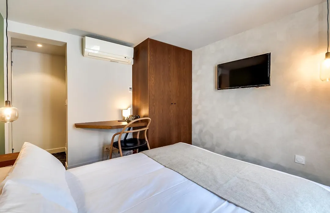 WIT Hotel-1