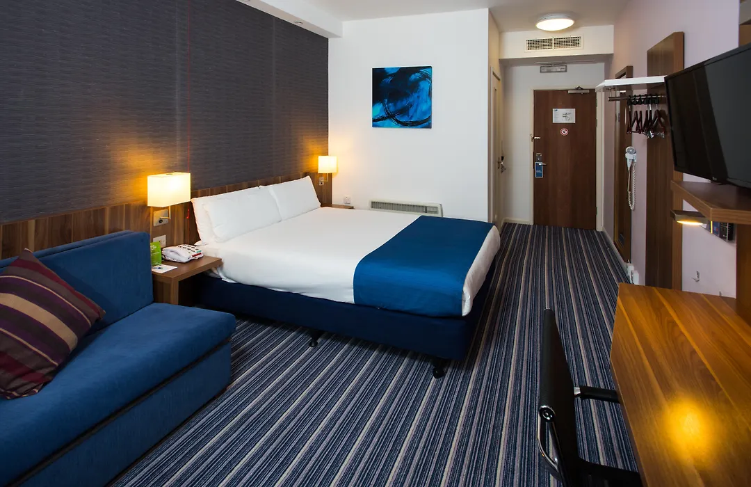 Holiday Inn Express London-Wimbledon-South, An Ihg Hotel-1
