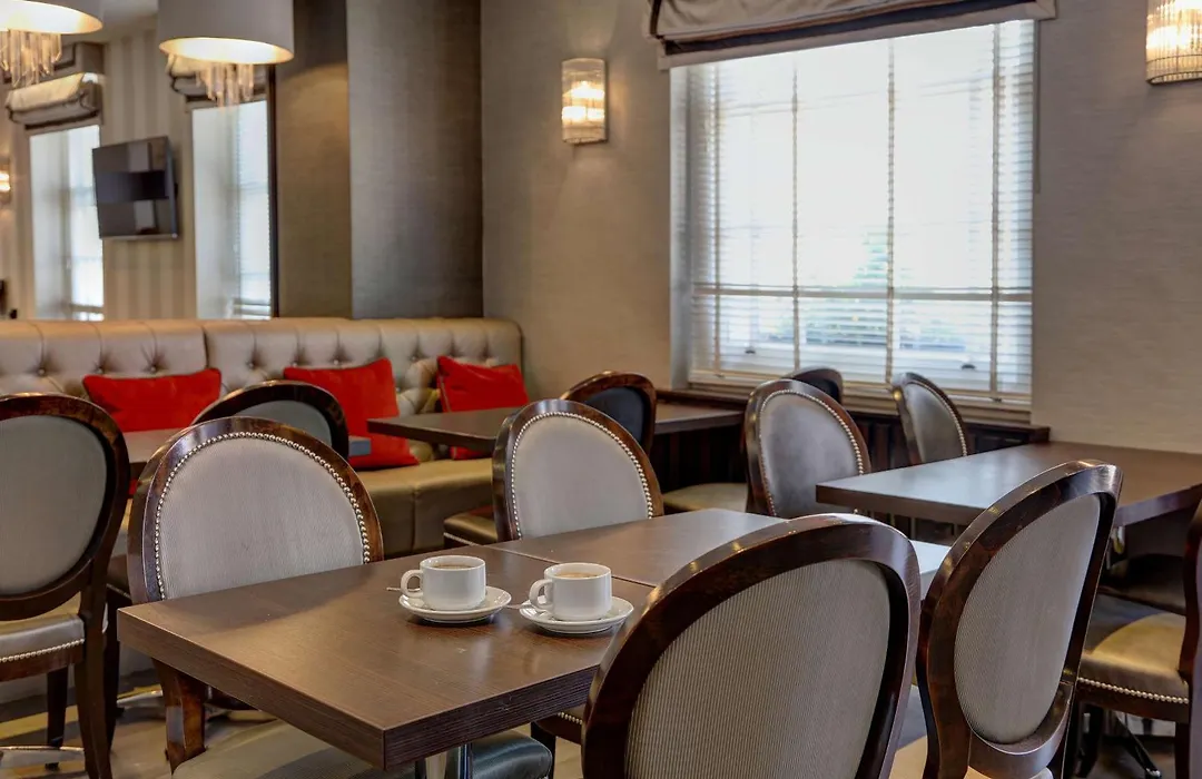 Best Western Buckingham Palace Rd-1