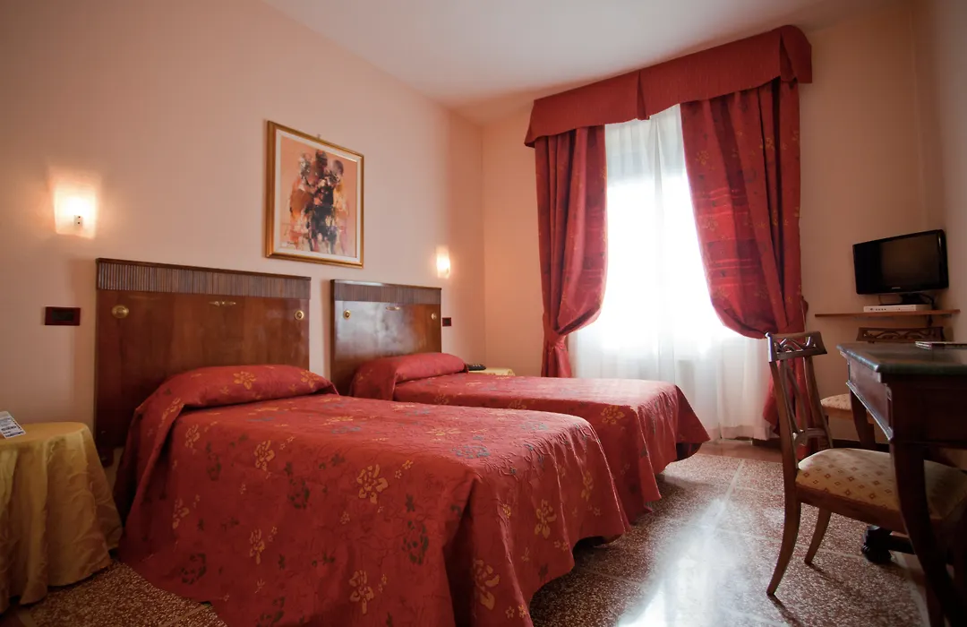 Hotel La Pace-1