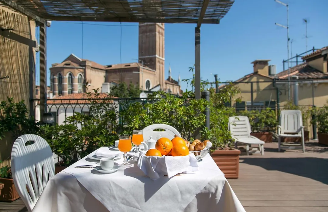 Hotel Pantalon-1