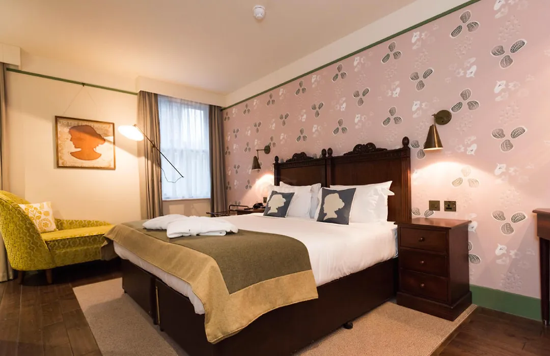 Morton Hotel-1