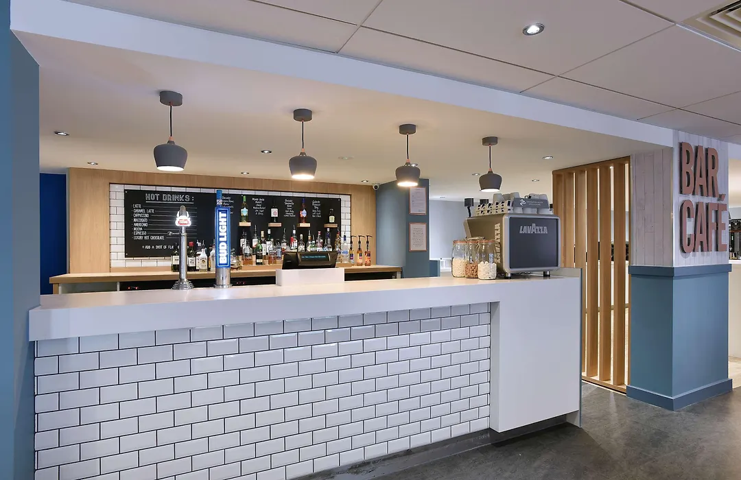 Travelodge Edinburgh Central Hotel-1