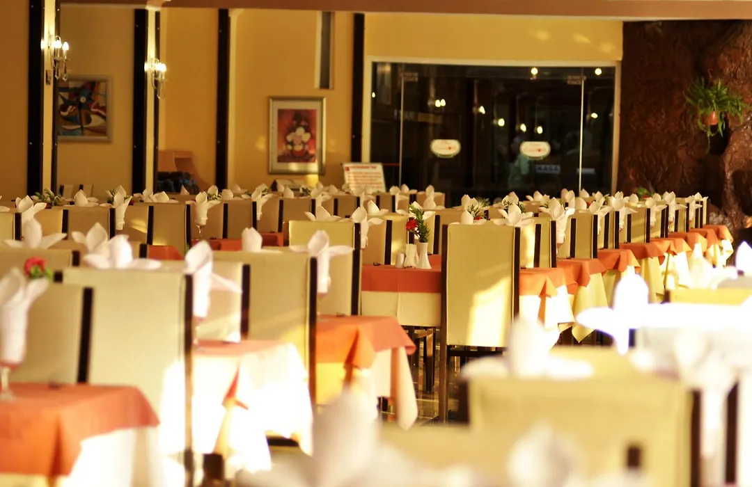 First Class Hotel-1