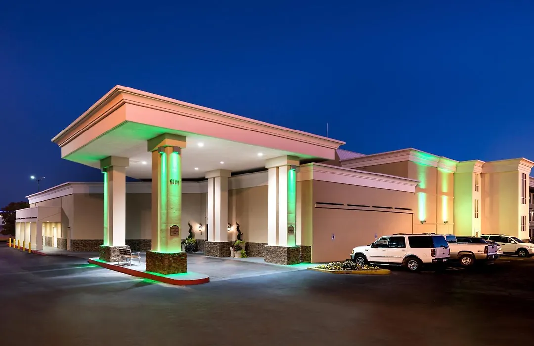 Holiday Inn Hotel & Suites Oklahoma City North By Ihg-1