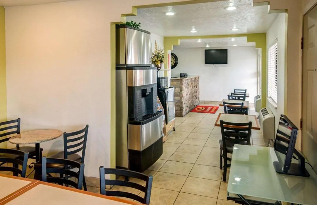 Econo Lodge Albuquerque East-1