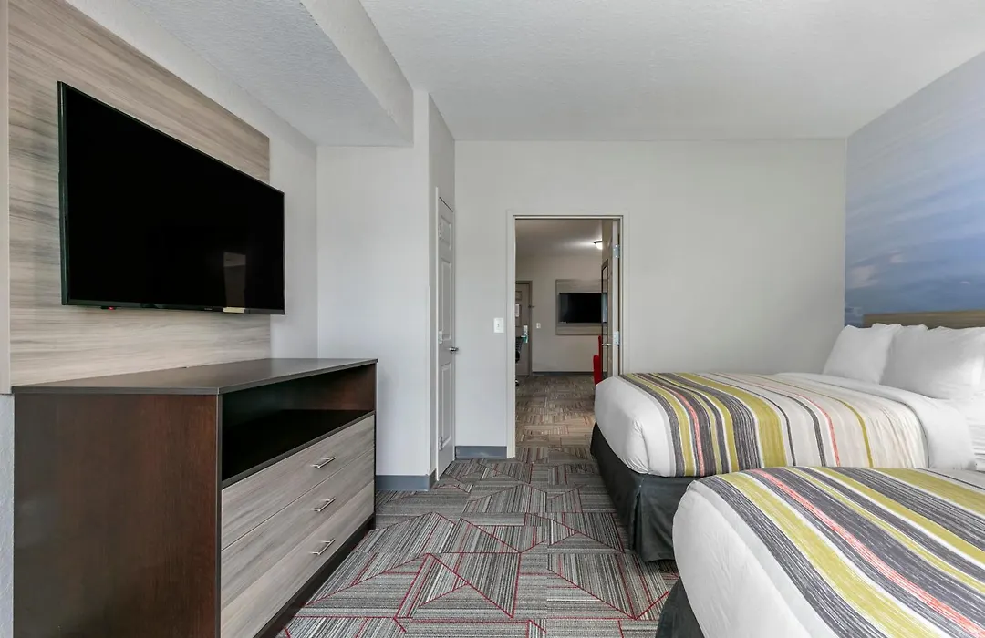 Clarion Pointe Columbus-Bradley Park-1