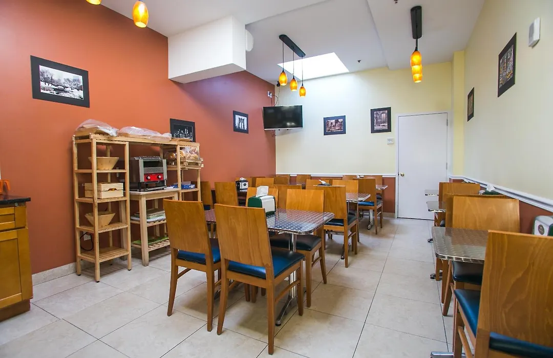 Pointe Plaza Hotel (Adults Only)-1