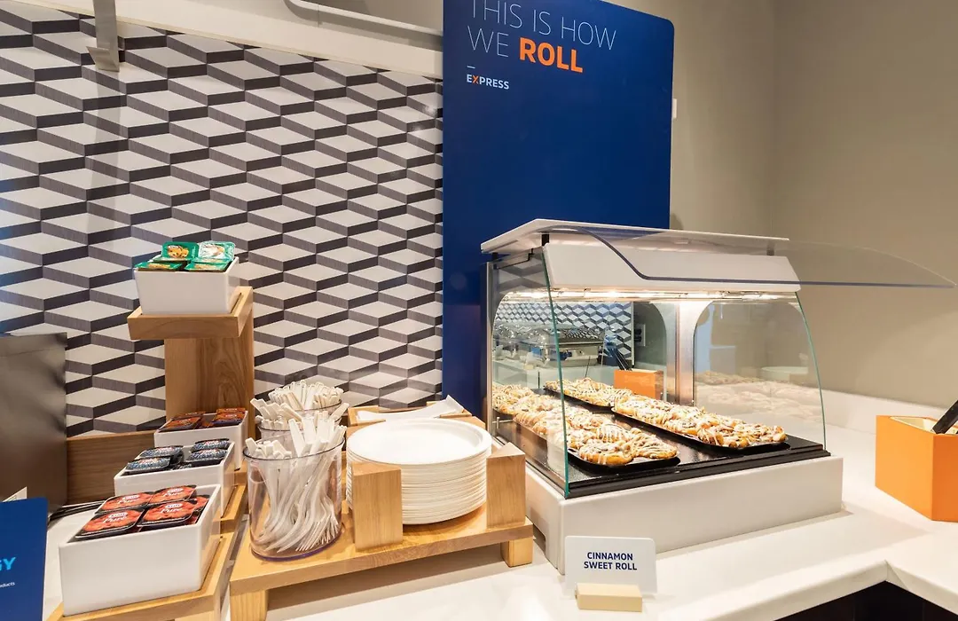 Holiday Inn Express - Times Square By Ihg-1